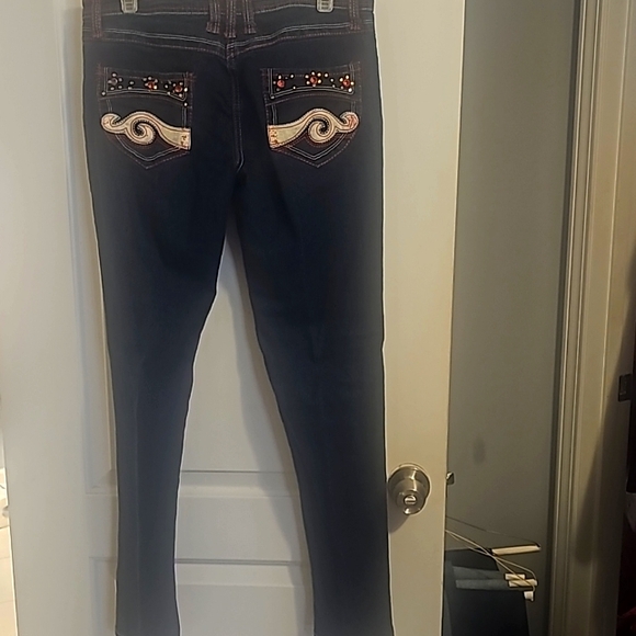 Gold Flara Blue Jeans, Sz 10 (W34"/L39"), Red/Gold Rhinestones Pocket Designs - Picture 5 of 12
